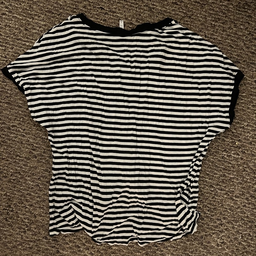 Z Supply Striped V-Neck Tee - Picture 3 of 5